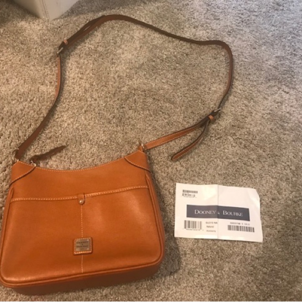 Brand new Dooney and Bourke Kimberly purse in color natural